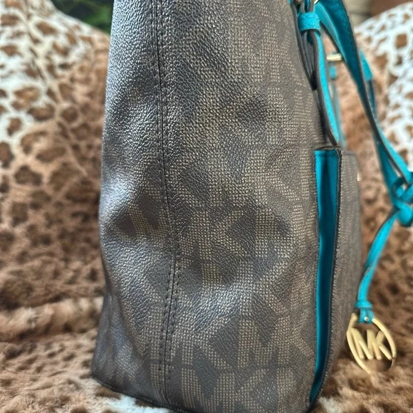 Michael Kors Brionna and Blue Star Tote monogram - Picture 10 of 16